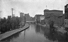 Erie Canal near South Avenue