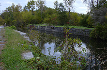 The aqueduct from the towpath, looking southeast