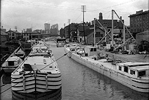 Canal boats in Rochester