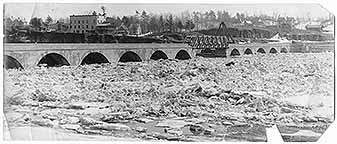 The Rexford aqueduct in 1916