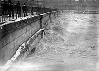 Erie Canal Aqueduct during flood of 1913