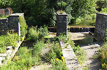 Centreport Aqueduct - looking south at the heelpath side