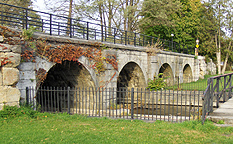 The towpath arches of the Jordan Aqueduct, looking northeast